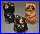 3-Big-Sky-Carvers-Raccoon-Bears-Bearfoot-Waving-Pine-Wood-Sculpture-Art-Set-01-goqa