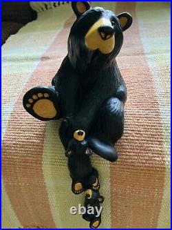 A Helping Paw BearFoot Bears Big Sky Carvers Jeff Fleming LikeNew 0108/B044