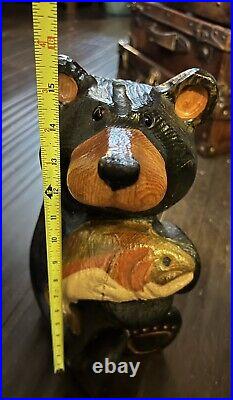 BIG SKY CARVERS JEFF FLEMING HAND CARVED SOLID WOOD BEAR & SALMON Sculpture 16