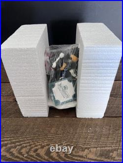 Bear Foots/Big Sky Carvers-The Skating Flemings 0101/1182 New open box FREE Ship