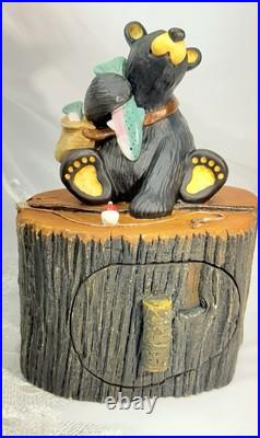 Bearfoots Big Sky Carvers Jeff Fleming Bounty Box Bear with Fish