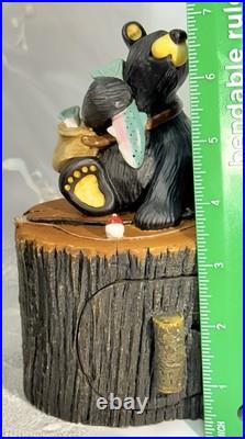 Bearfoots Big Sky Carvers Jeff Fleming Bounty Box Bear with Fish
