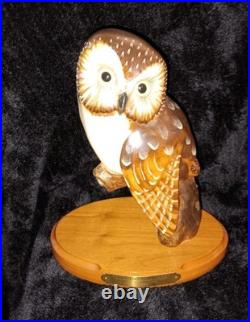 Beautiful Big Sky Carvers Wood Owl Evening Tracker By Ken White Limited /1250