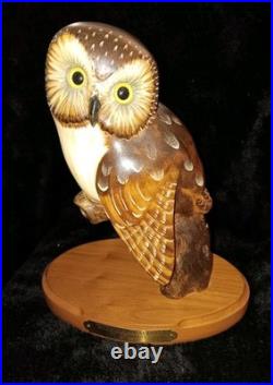 Beautiful Big Sky Carvers Wood Owl Evening Tracker By Ken White Limited /1250