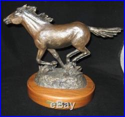 Big Sky Carvers 1999 Unbroken horse sculpture by BRADFORD WILLIAMS 132/1250