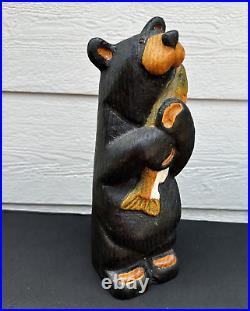 Big Sky Carvers Bear Holding a Fish Jeff Fleming Hand Carved Sculpture 12 -USA