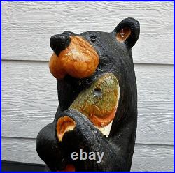 Big Sky Carvers Bear Holding a Fish Jeff Fleming Hand Carved Sculpture 12 -USA