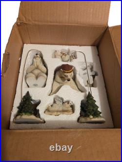 Big Sky Carvers Bearfoots Polartivity I & II Phyllis Driscol Nativity