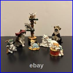 Big Sky Carvers CATIVITY Cat Nativity Scene 7 Piece Set Christmas 2 Pc Damaged