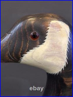 Big Sky Carvers Canada Goose Decoy. Signed S. S. Huntsman. Hand Carved & Painte