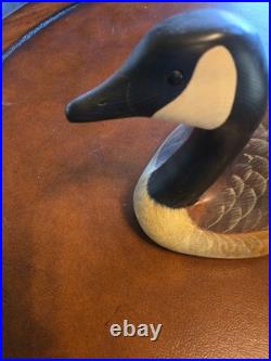 Big Sky Carvers Canadian Goose Signed Donna Hartley 17 Inches Long