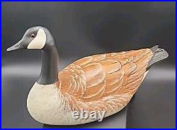 Big Sky Carvers Canadian Goose Wooden Carved Painted Decoy Signed By Artist