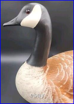 Big Sky Carvers Canadian Goose Wooden Carved Painted Decoy Signed By Artist