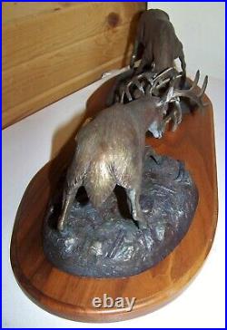 Big Sky Carvers Composite Bronzed Sculpture Dominance 2001 Bradford Williams