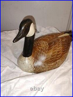 Big Sky Carvers Decoys Canadian Duck (Hancarved & Signed)