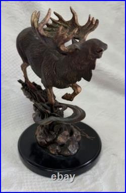 Big Sky Carvers Edge of Winter by Marc Pierce A445 on Wood Base Mos Bull Moose