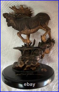 Big Sky Carvers Edge of Winter by Marc Pierce A445 on Wood Base Mos Bull Moose