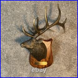 Big Sky Carvers Elk Display