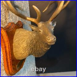 Big Sky Carvers Elk Display