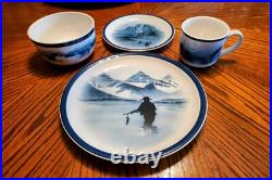 Big Sky Carvers FLY FISHING Stoneware 4 PC. SET/S Blue & White T. Norby 2000