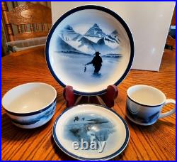 Big Sky Carvers FLY FISHING Stoneware 4 PC. SET/S Blue & White T. Norby 2000