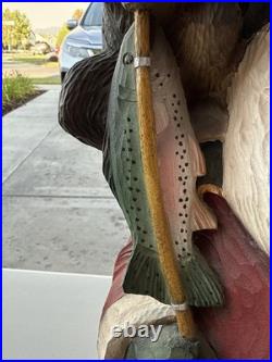 Big Sky Carvers Fishing BuddiesSanta by Stuart Bond Wood Style Statue 21.5