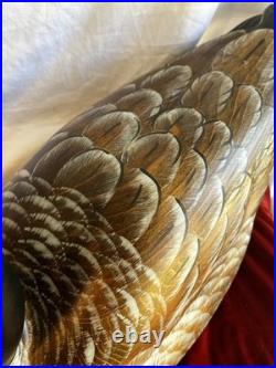 Big Sky Carvers Hand Carved/Painted & Signed By THE KISSY DUNHAM Canadian Goose