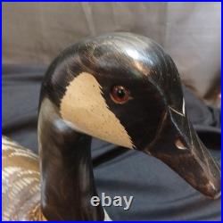 Big Sky Carvers Handmade Hand-Carved Wood Goose Bird Decoy Signed Sculpture