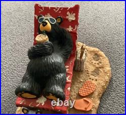Big Sky Carvers Jeff Fleming Bearfoots Hawaii-berating bears on beach