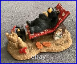 Big Sky Carvers Jeff Fleming Bearfoots Hawaii-berating bears on beach