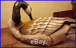 Big Sky Carvers Large Carved Handpainted Wood Duck/Goose. (bps)