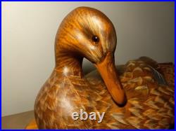 Big Sky Carvers Mallard Hen/Ducklings Ashley Gray 685/1250 Masters Edition