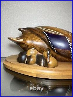 Big Sky Carvers Mallard Hen with 2 Ducklings Masters Edition Carved Wood Sculpture