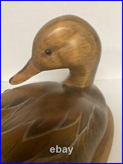 Big Sky Carvers Mallard Hen with Ducklings Masters Edition Carved Wood Sculpture
