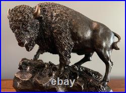 Big Sky Carvers Marc Pierce CU Buffalo Bills Bison Horns Wildlife Prairie Statue
