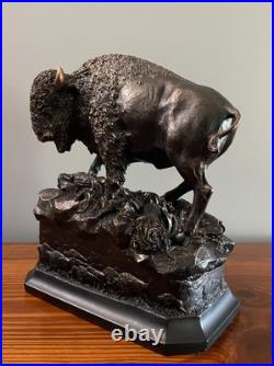 Big Sky Carvers Marc Pierce CU Buffalo Bills Bison Horns Wildlife Prairie Statue