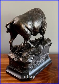 Big Sky Carvers Marc Pierce CU Buffalo Bills Bison Horns Wildlife Prairie Statue
