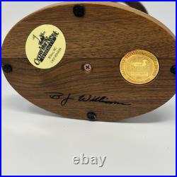 Big Sky Carvers Master's Edition Wooden Diving Otter By BJ Williams (Broken Paw)