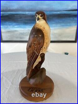 Big Sky Carvers Masters Edition 12 Red Tail Hawk 432/1250 KW White Hand Carved