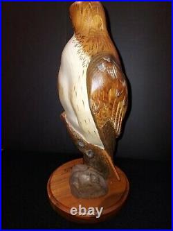 Big Sky Carvers Masters Edition 12 Red Tail Hawk 776/1250 KW White wood bird
