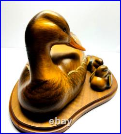 Big Sky Carvers Masters Edition Wood Carving Mallard With Ducklings 51/450