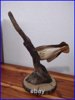 Big Sky Carvers Masters Edition Woodcarving Numberd Red Tail Hawk Decoy KW White