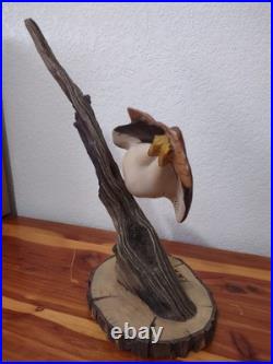 Big Sky Carvers Masters Edition Woodcarving Numberd Red Tail Hawk Decoy KW White