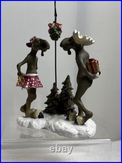Big Sky Carvers Mountain Mooses Mistletoe Mooseschristmas Figurine Rare