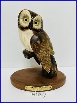 Big Sky Carvers OWL Wood Sculpture EVENING TRACKER Ken White 213 / 1250 9 tall