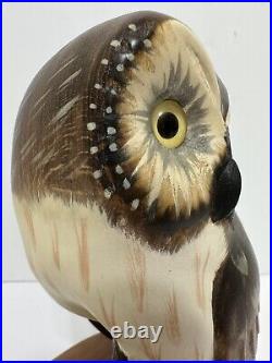 Big Sky Carvers OWL Wood Sculpture EVENING TRACKER Ken White 213 / 1250 9 tall