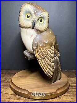 Big Sky Carvers OWL Wood Sculpture EVENING TRACKER Ken White #369/ 1250 9 tall