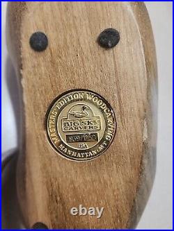 Big Sky Carvers Otter Limited Carving 839 /1250 Clam In Hands