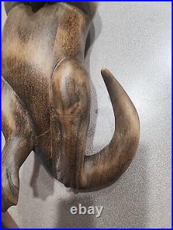 Big Sky Carvers Otter Limited Carving 839 /1250 Clam In Hands