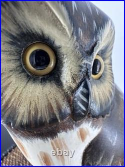 Big Sky Carvers Owl Ken White Ltd Ed 14/1250 Hand Carved wood Evening Tracker